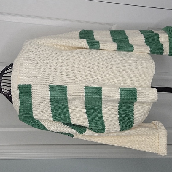 TIMING Cream and Green Striped Sweater Size Small - Picture 4 of 7